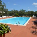 Casale Lupis Сasa de vacaciones *