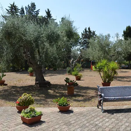 Casale Lupis * Grumo Appula